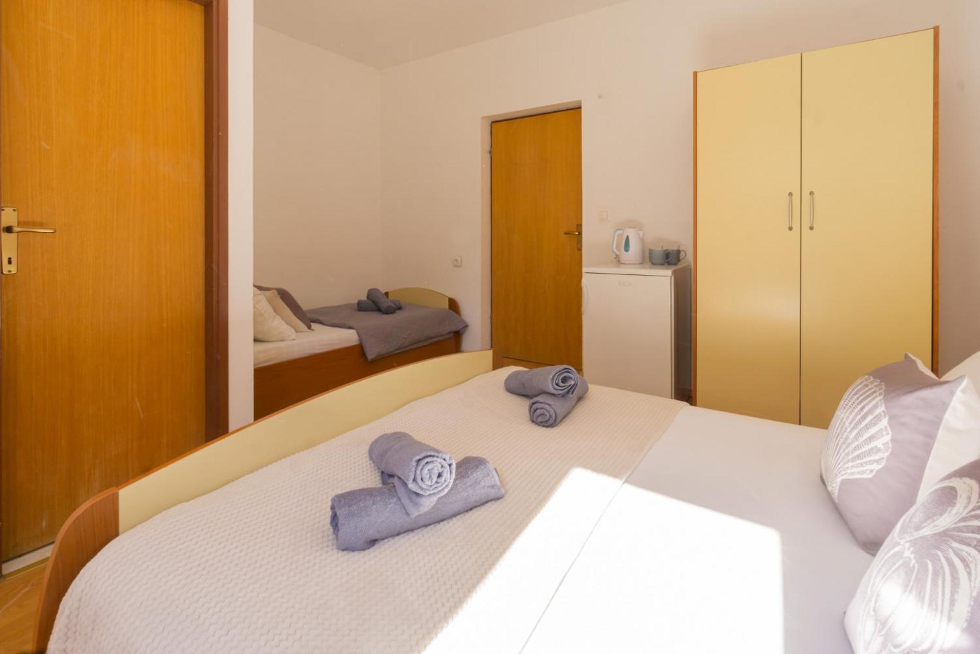 Apartment And Room Bacic Metajna Rom bilde