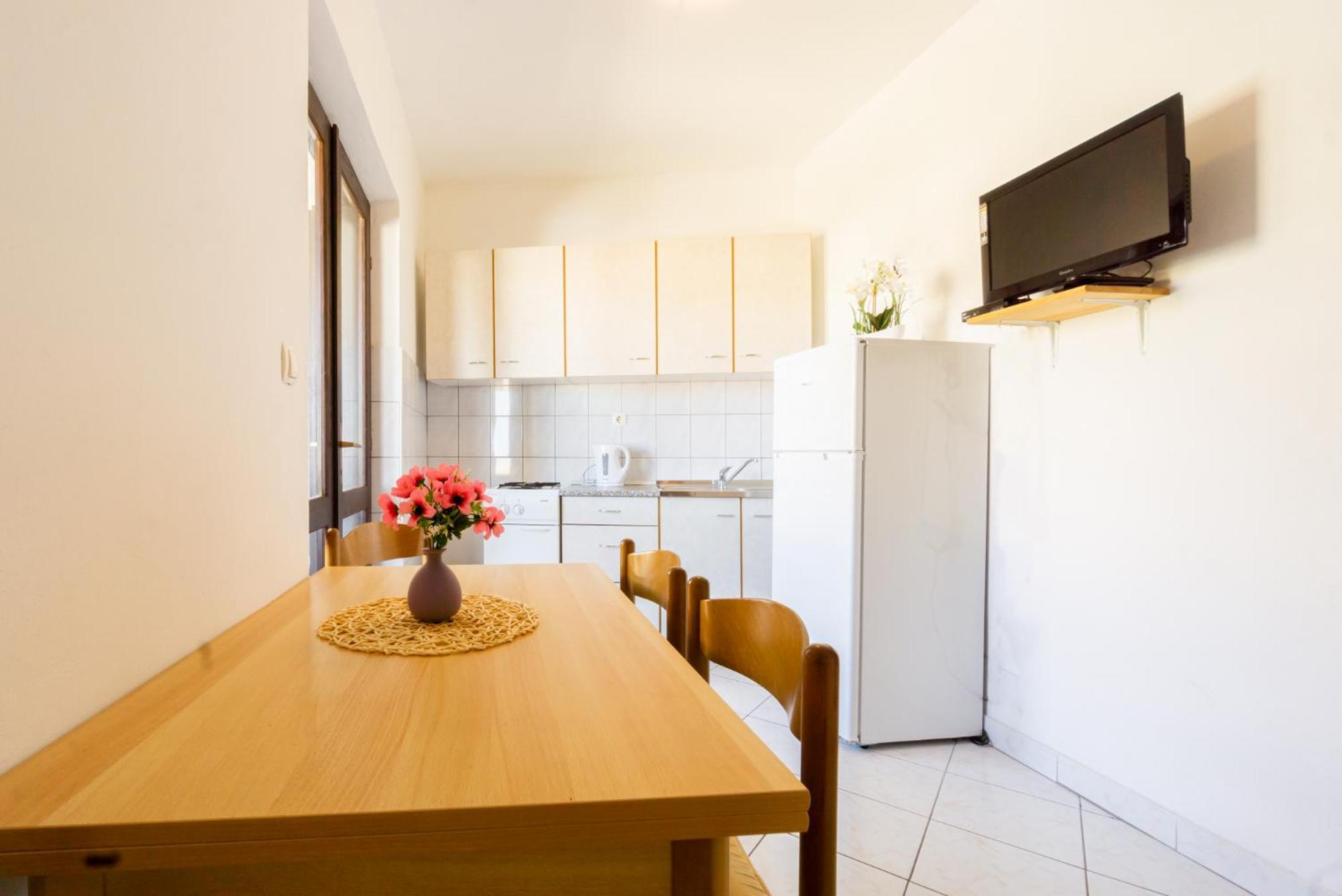 Apartment And Room Bacic Metajna Rom bilde